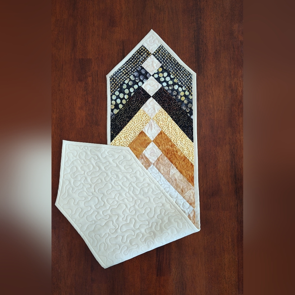 Beautiful Black & Gold! NEW HANDMADE Quilted Batik Table Runner -  12 X 46" - Picture 5 of 10